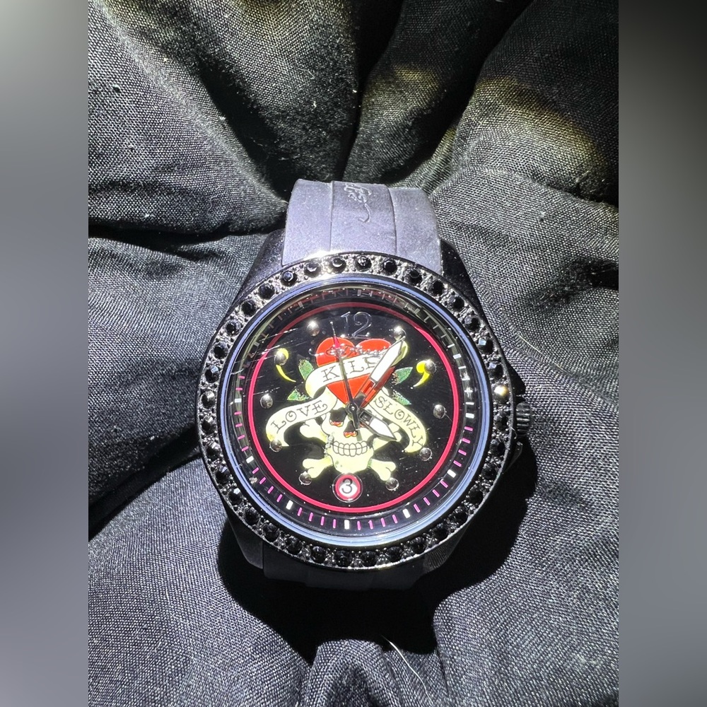 Ed Hardy “love kills slowly” women’s watch